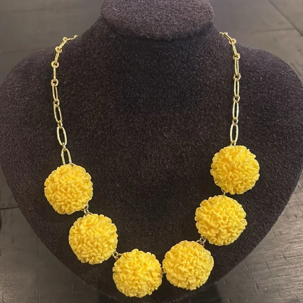 Talbots Lemon Yellow Gold Tone Adjustable Necklace Spring Summer​